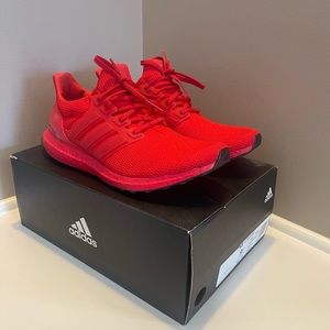 2020 UltraBoost 2.0 'Scarlet'! Like new.